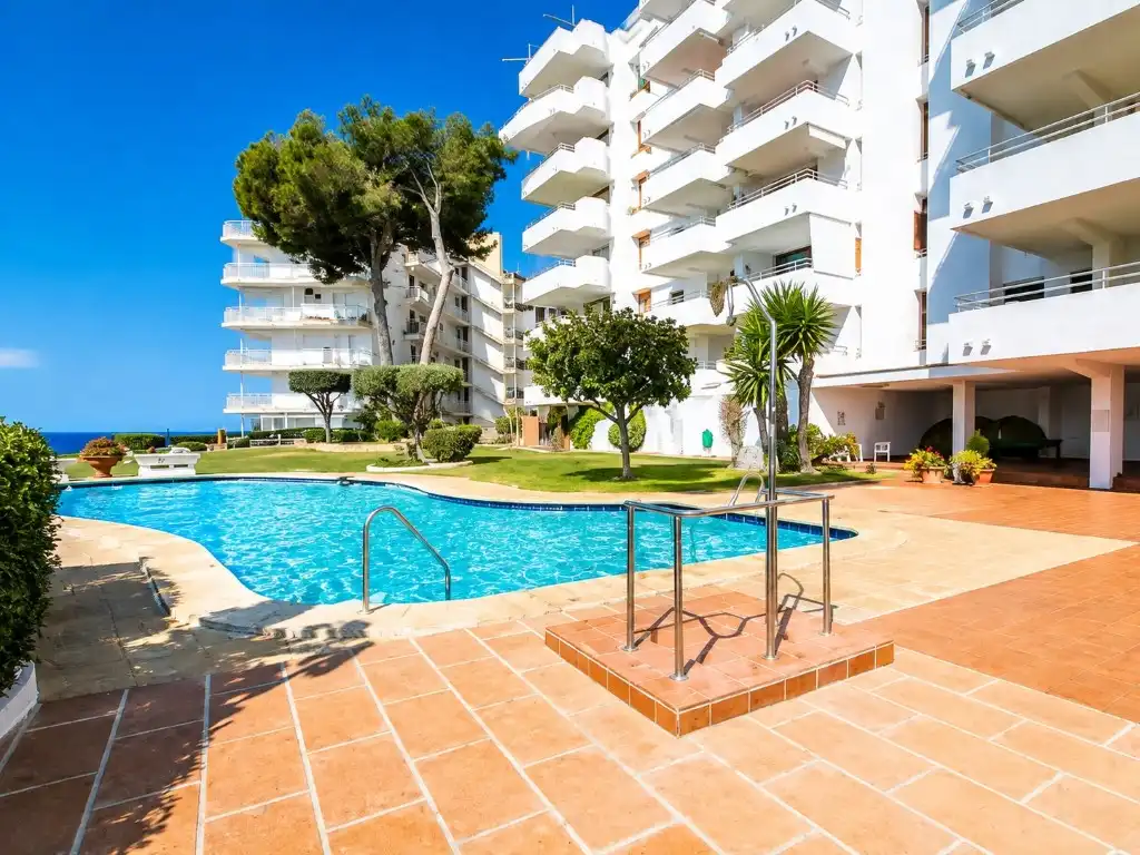 Piscina de Apartament de lloguer en Calvià amb Aire condicionat, Calefacció i Terrassa