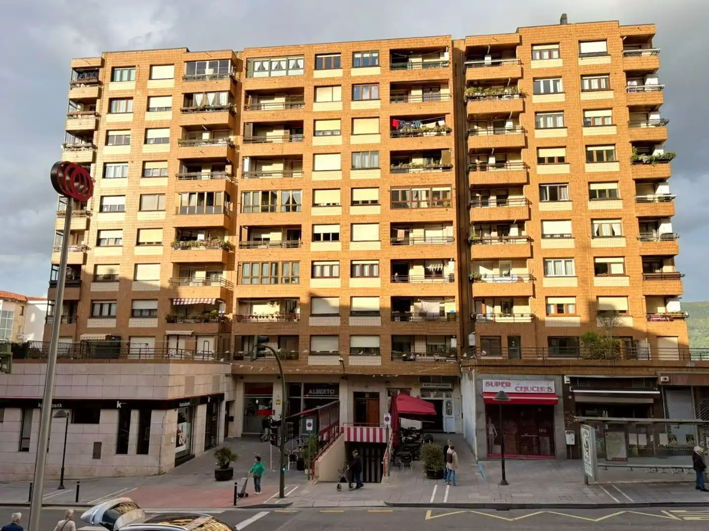 Vista exterior de Piso en venta en Kalero - Basozelai