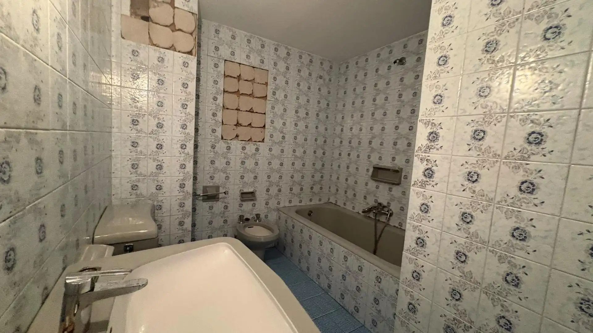 Bathroom of Flat for sale in Málaga  with Terrace and Balcony
