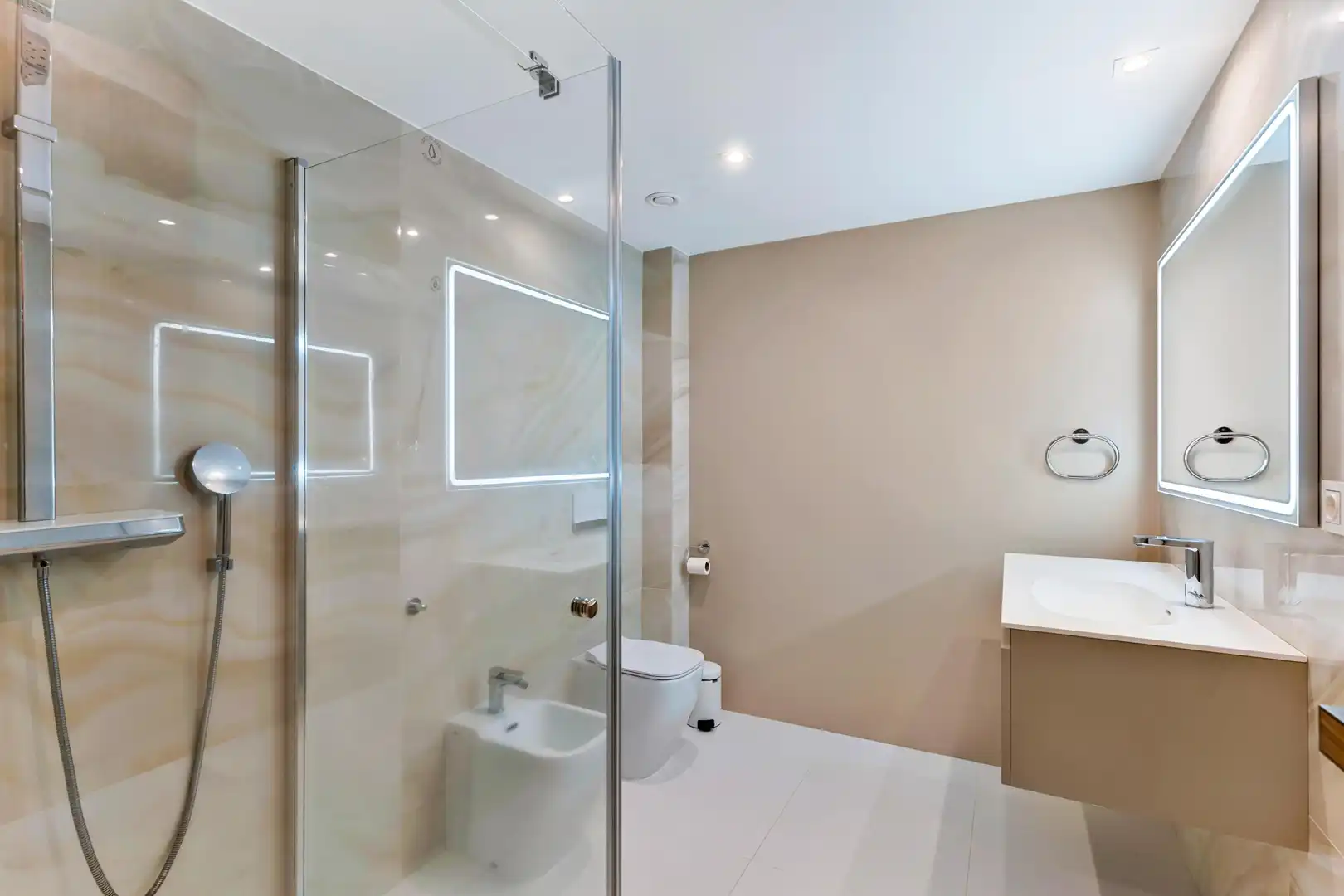 Detached house with pool for sale in Guadalmina baja calle 8, imagen 32