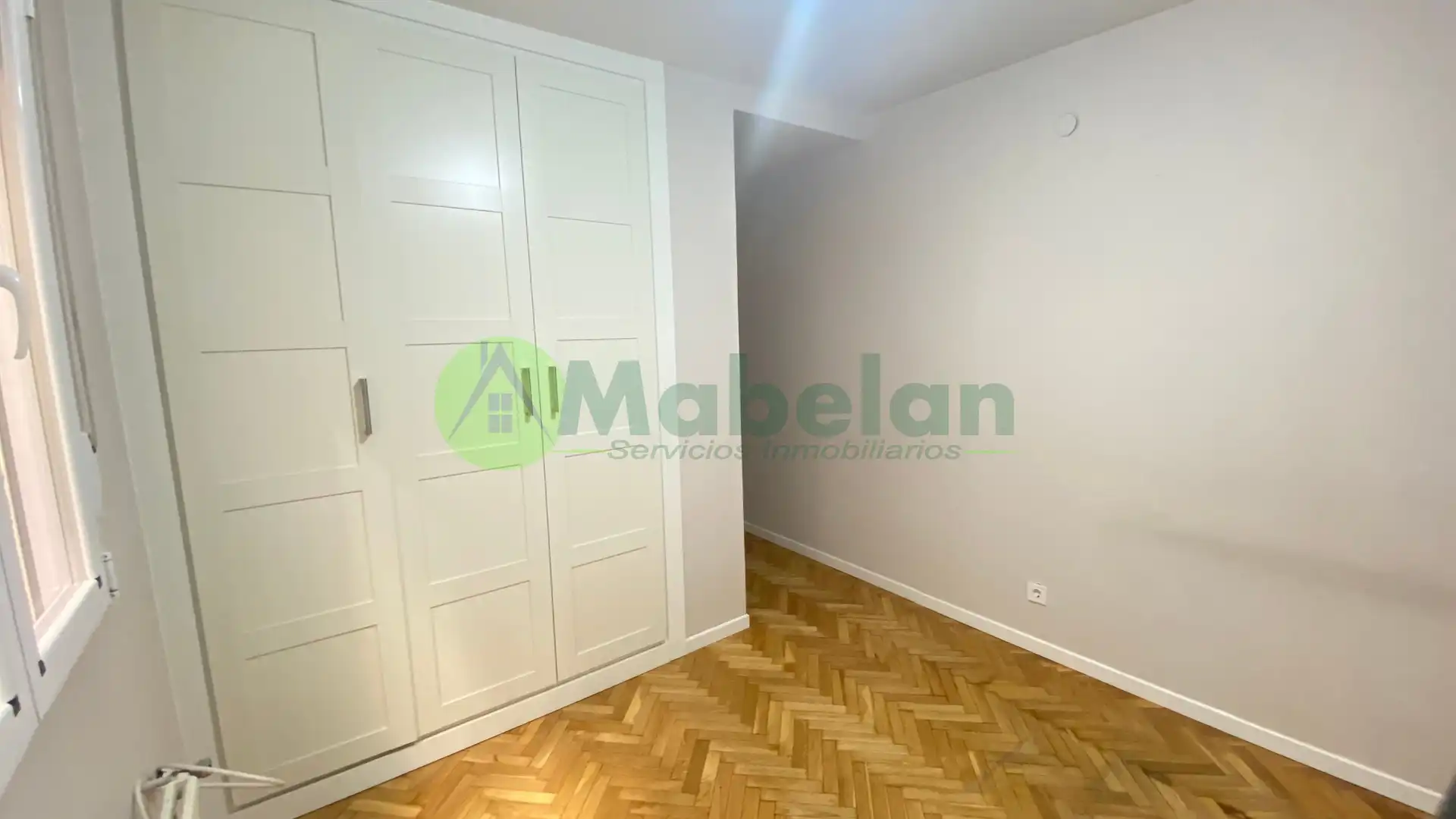 Habitación de Piso de alquiler en Madrid con Calefacción y Piscina comunitaria