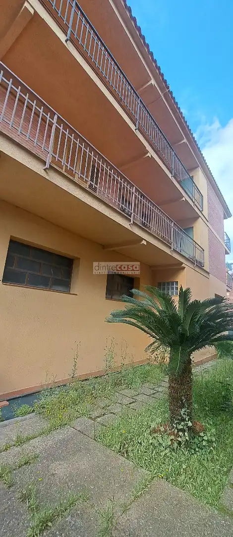 Vista exterior de Casa o xalet en venda en Tordera amb Aire condicionat, Calefacció i Jardí privat