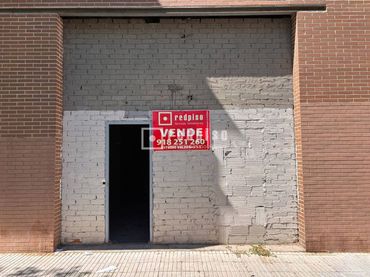 Local comercial en venda a Parque Lisboa - La Paz