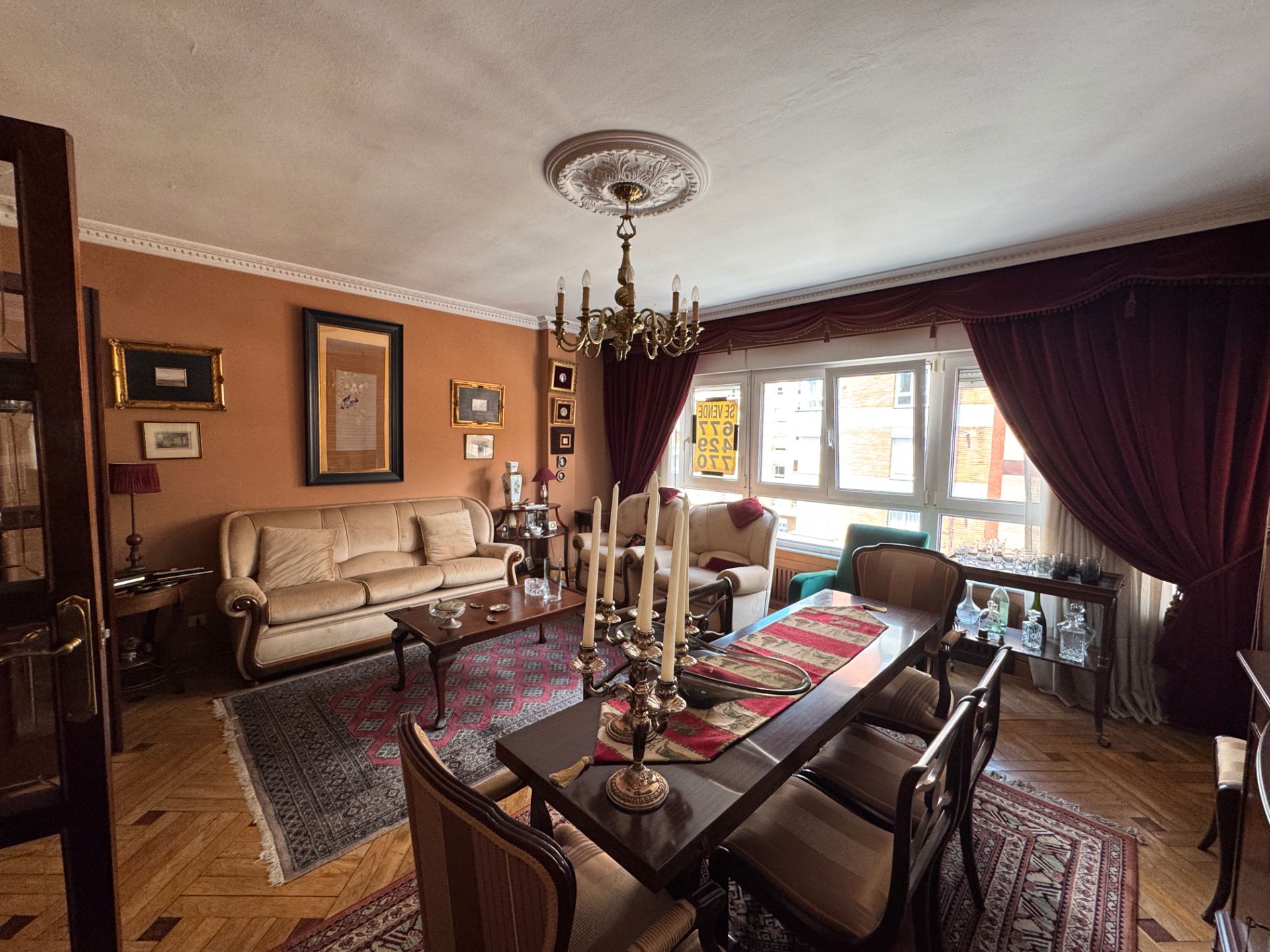 Living room of Flat for sale in Oviedo   with Heating, Parquet flooring and Terrace