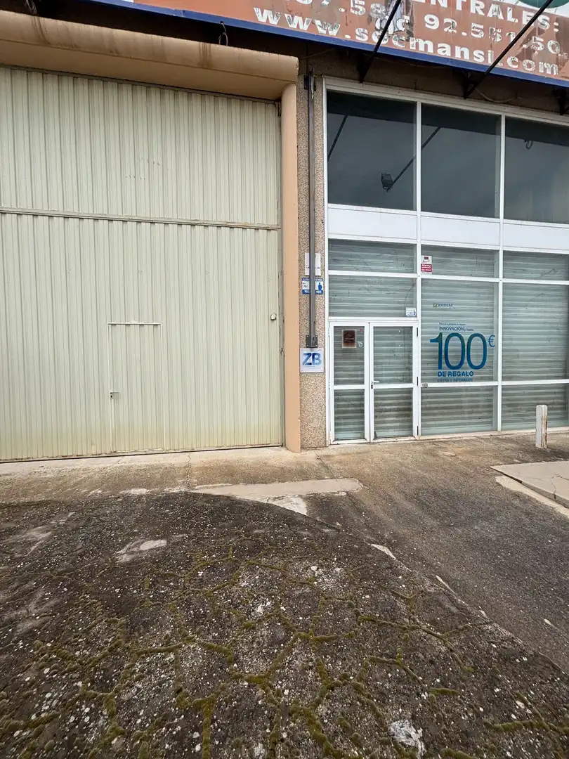 Industrial building for sale in INDUSTRIA 126, imagen 2