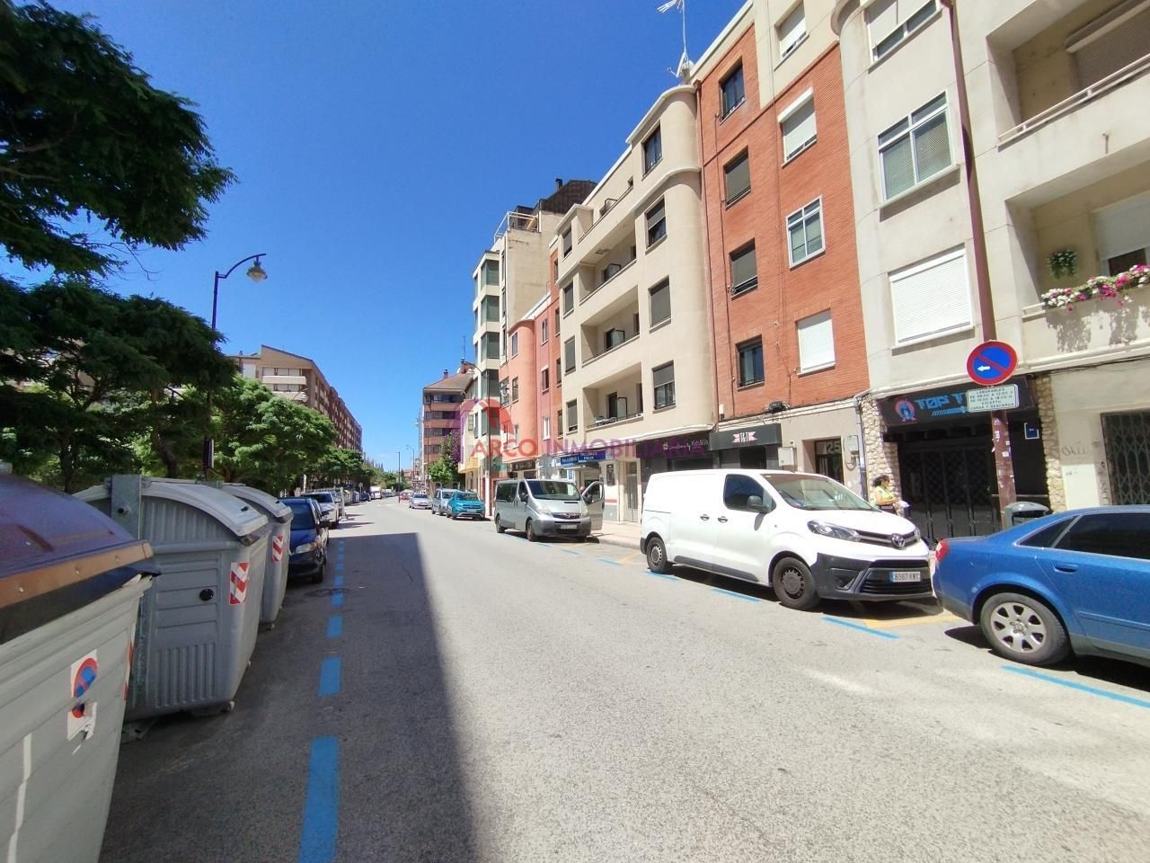 Exterior view of Flat for sale in Burgos Capital  with Heating, Parquet flooring and Terrace