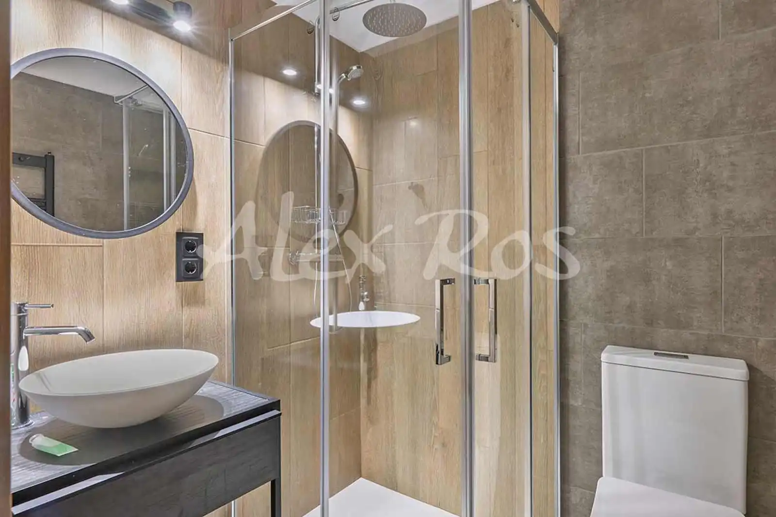 Baño de Ático en venta en Puigcerdà con Aire acondicionado y Calefacción