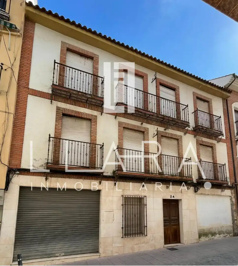 Casa en venda a Calle Cabrillana 54