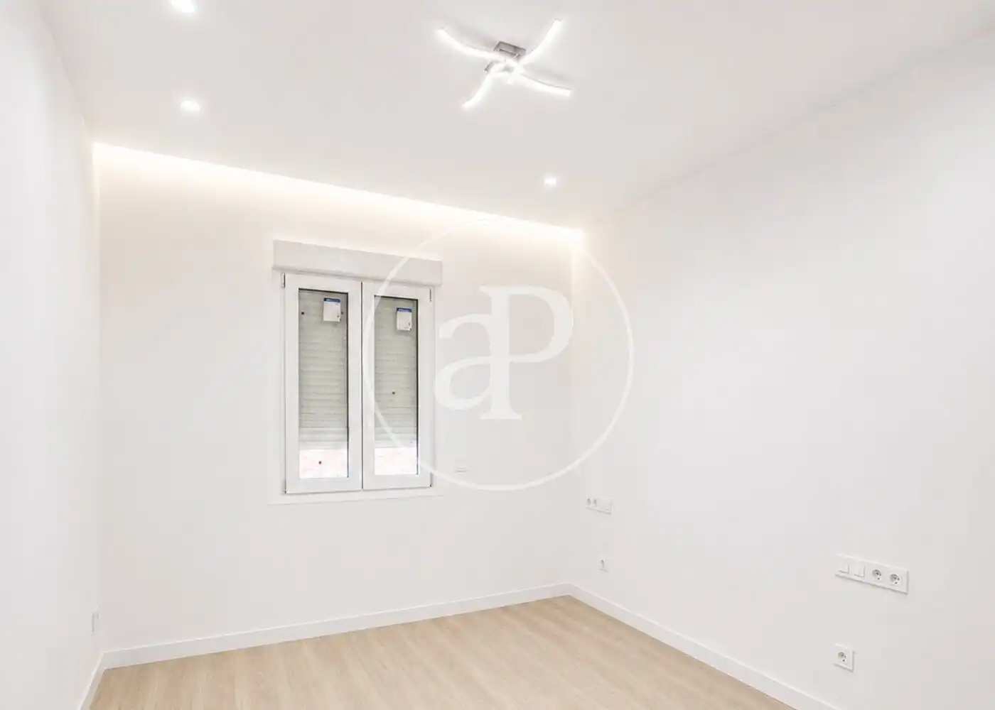 Habitación de Piso en venta en Madrid con Aire acondicionado, Calefacción y Trastero