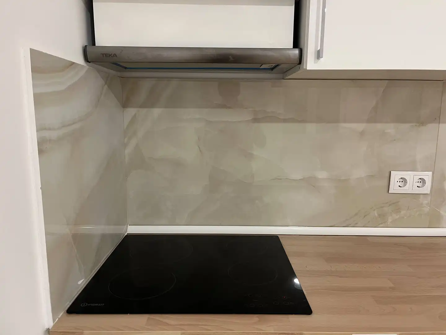 Cocina de Estudio de alquiler en Alcobendas con Aire acondicionado y Calefacción