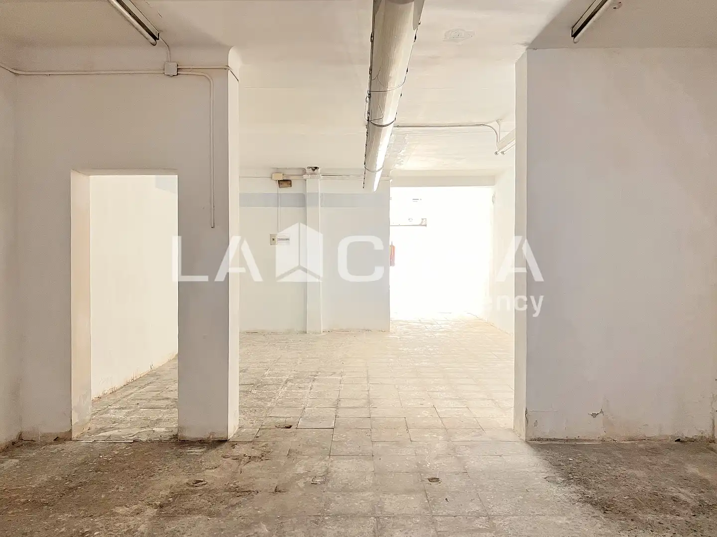 Local en venta en Badalona