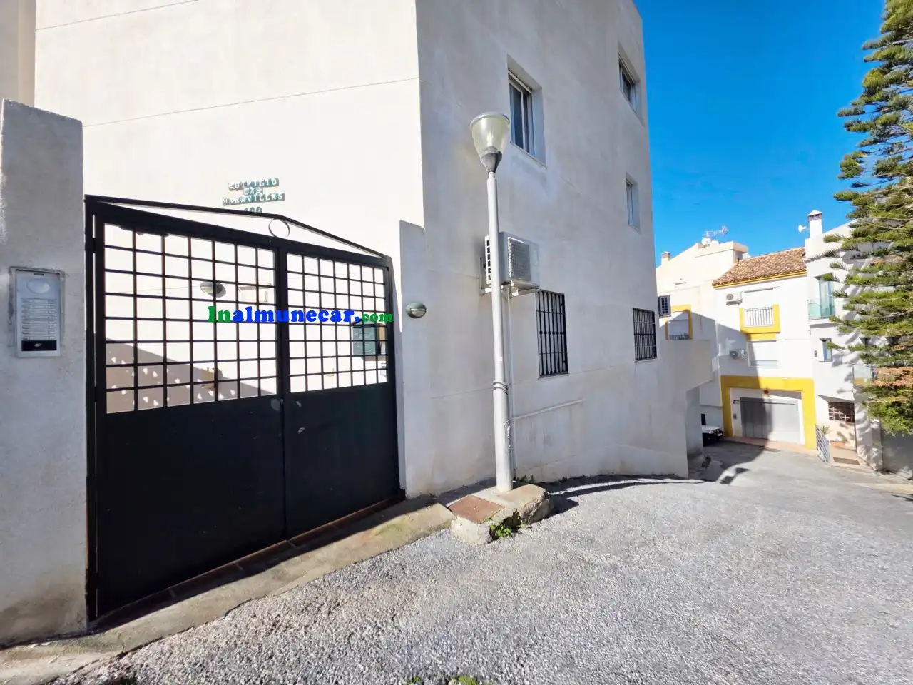 Vista exterior de Apartament en venda en Almuñécar amb Terrassa i Moblat