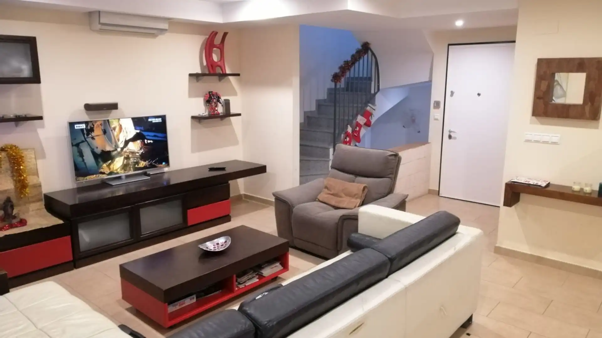 Sala d'estar de Casa adosada en venda en  Valencia Capital amb Aire condicionat, Calefacció i Piscina