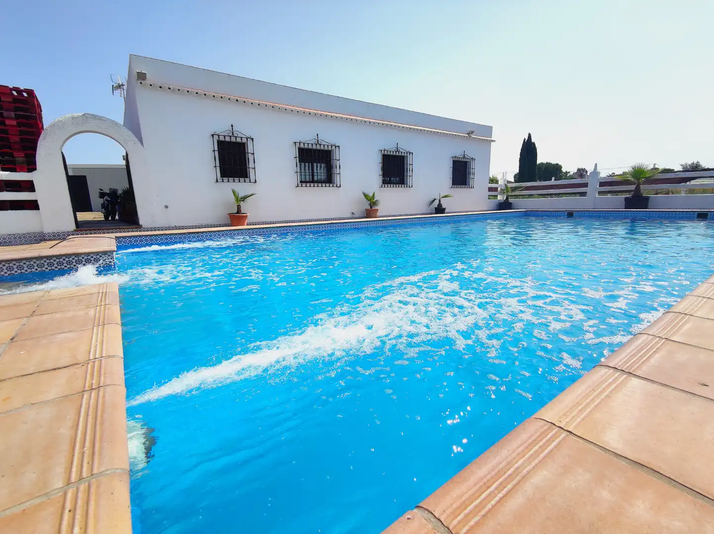 Piscina de Finca rústica en venta en El Cuervo de Sevilla con Aire acondicionado, Jardín privado y Terraza