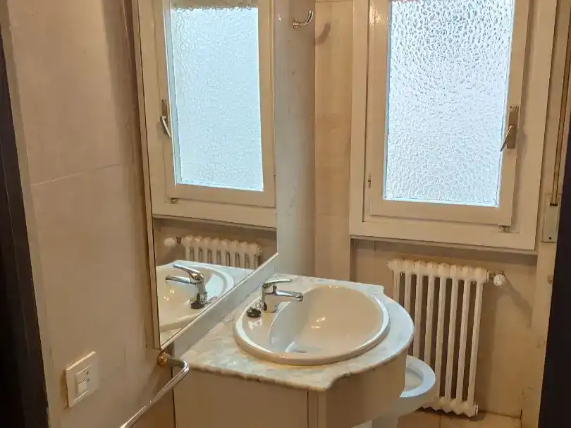 Bathroom of Flat for rent in Segovia Capital