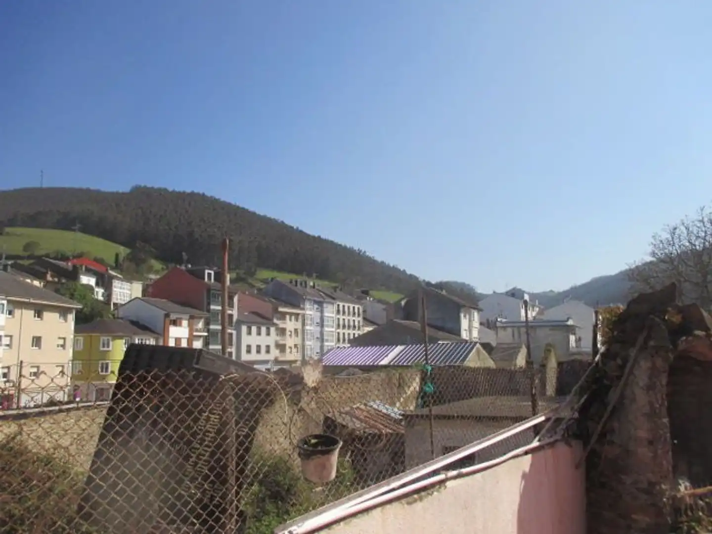 Vista exterior de Piso en venta en Vegadeo con Calefacción, Terraza y Trastero