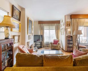 Sala d'estar de Pis en venda en  Madrid Capital amb Aire condicionat, Calefacció i Terrassa