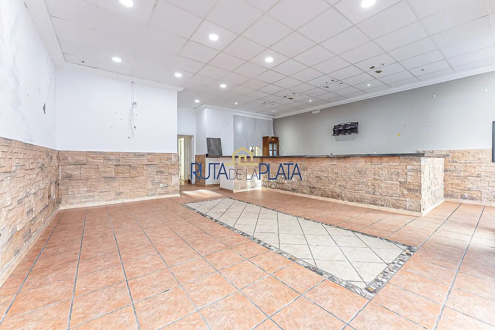 Local comercial en alquiler en Avenida de las Tres Cruces 12, imagen 7