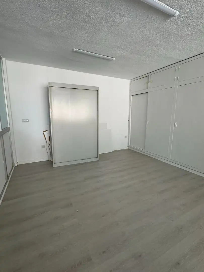 Bureau avec ascenseur à vendre à trinidad grund, imagen 14
