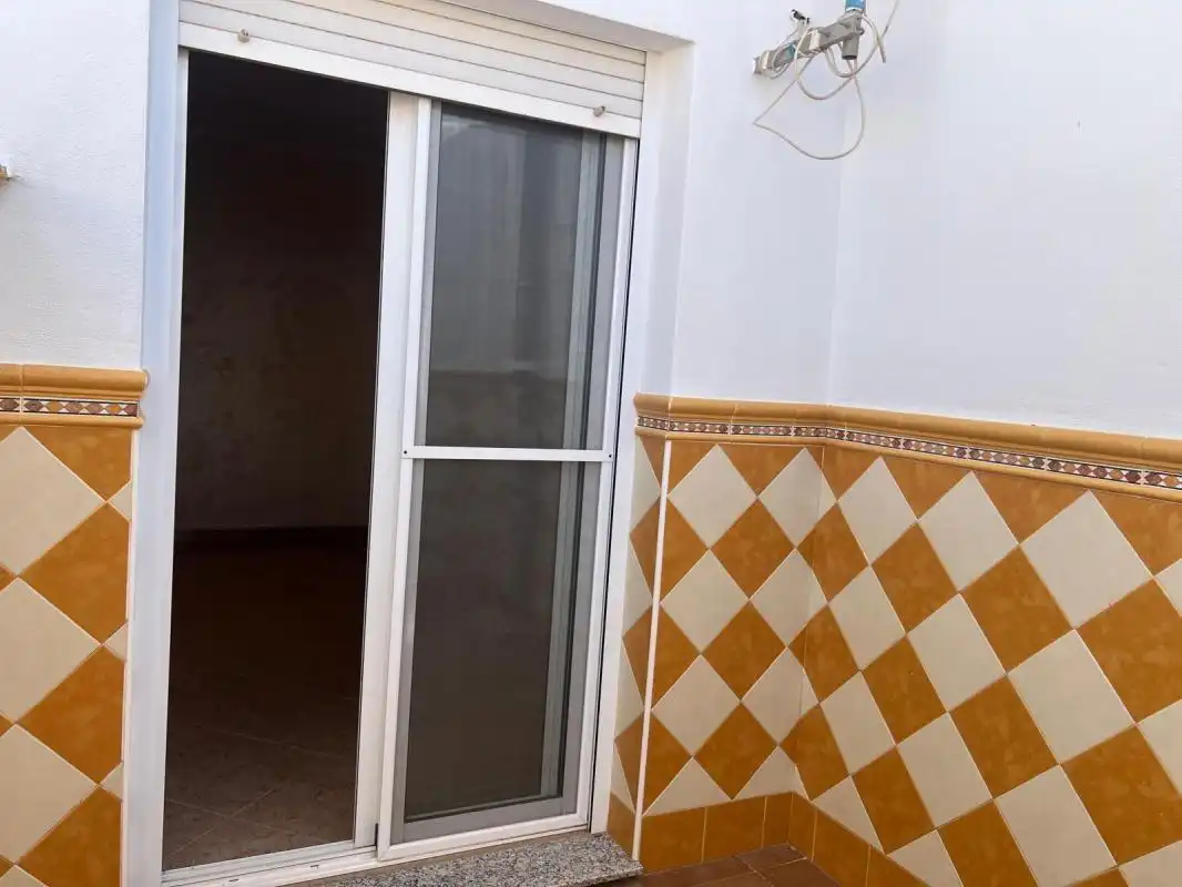 Casa adosada en venda en Algueña amb Aire condicionat, Calefacció i Terrassa