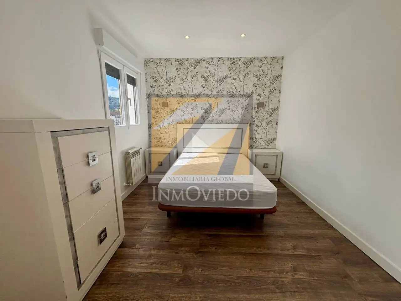 Piso en venta en Calle Ramón y Cajal, La Villa - Bazuelo
