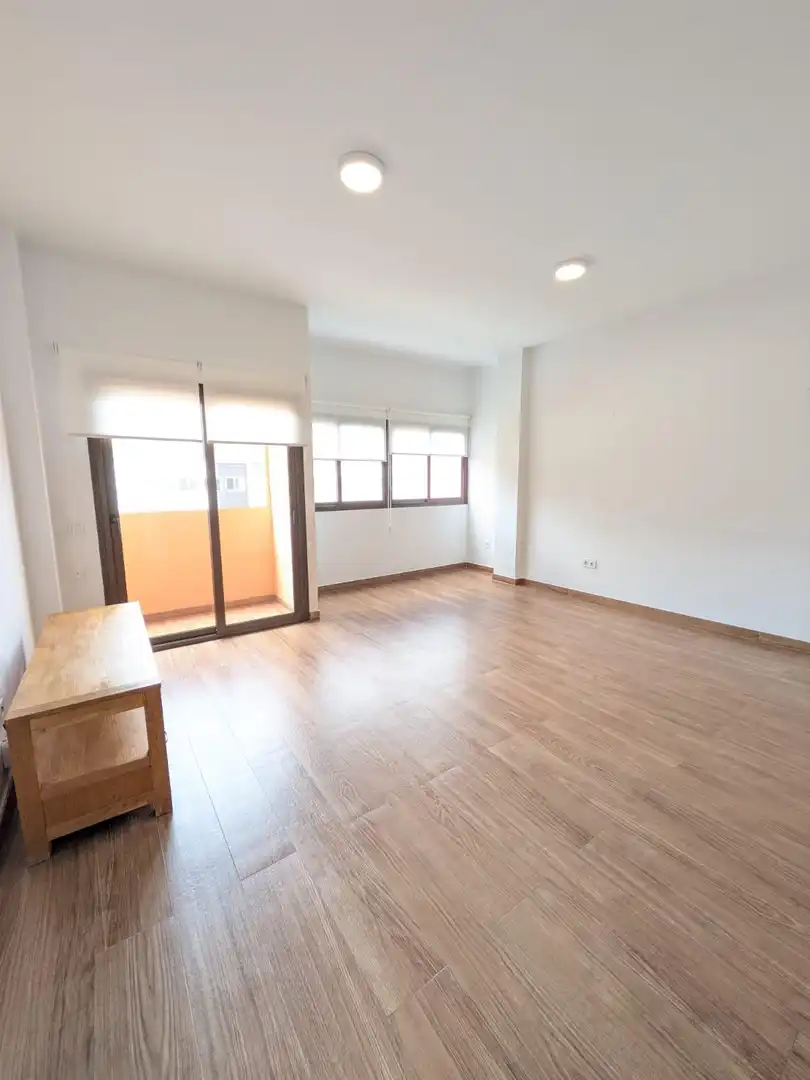 Habitación de Piso en venta en Las Palmas de Gran Canaria con Balcón