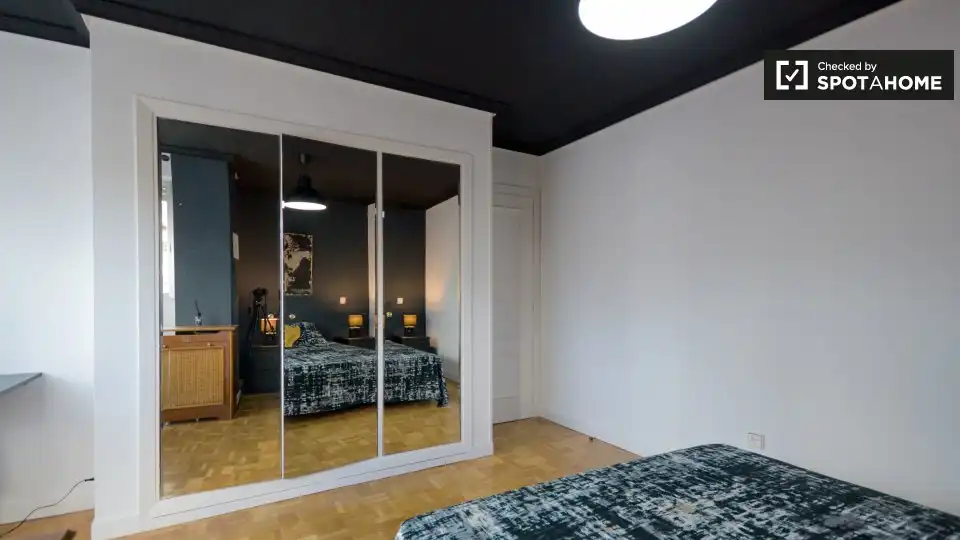 Habitación de Piso de alquiler en Alcalá de Henares con Aire acondicionado, Calefacción y Amueblado