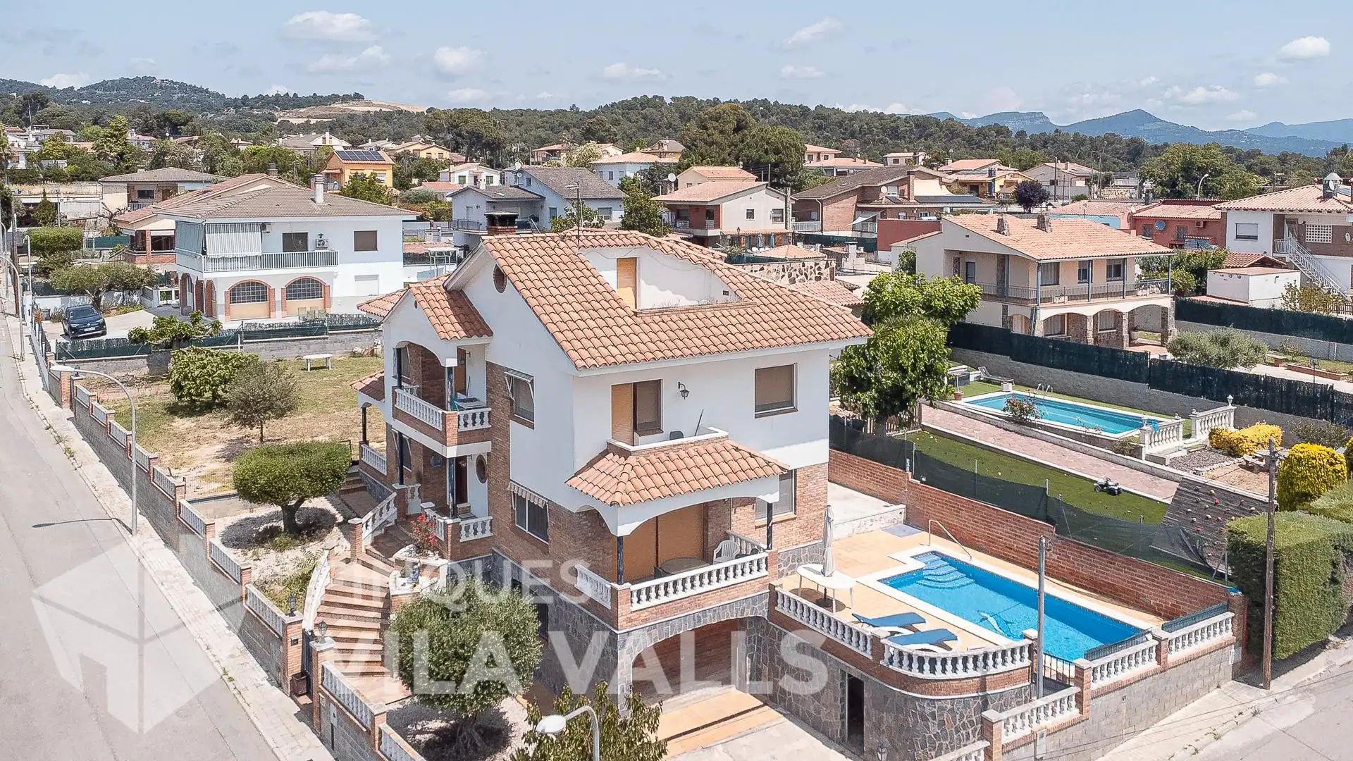 Vista exterior de Casa o chalet en venta en Santa Eulàlia de Ronçana con Aire acondicionado, Jardín privado y Terraza