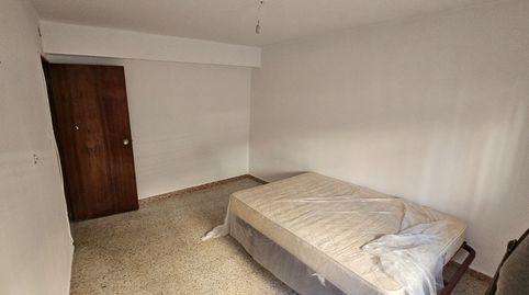 Foto 4 de Casa adosada en venta en Calle San Lorenzo, 36, Hoyos, Cáceres