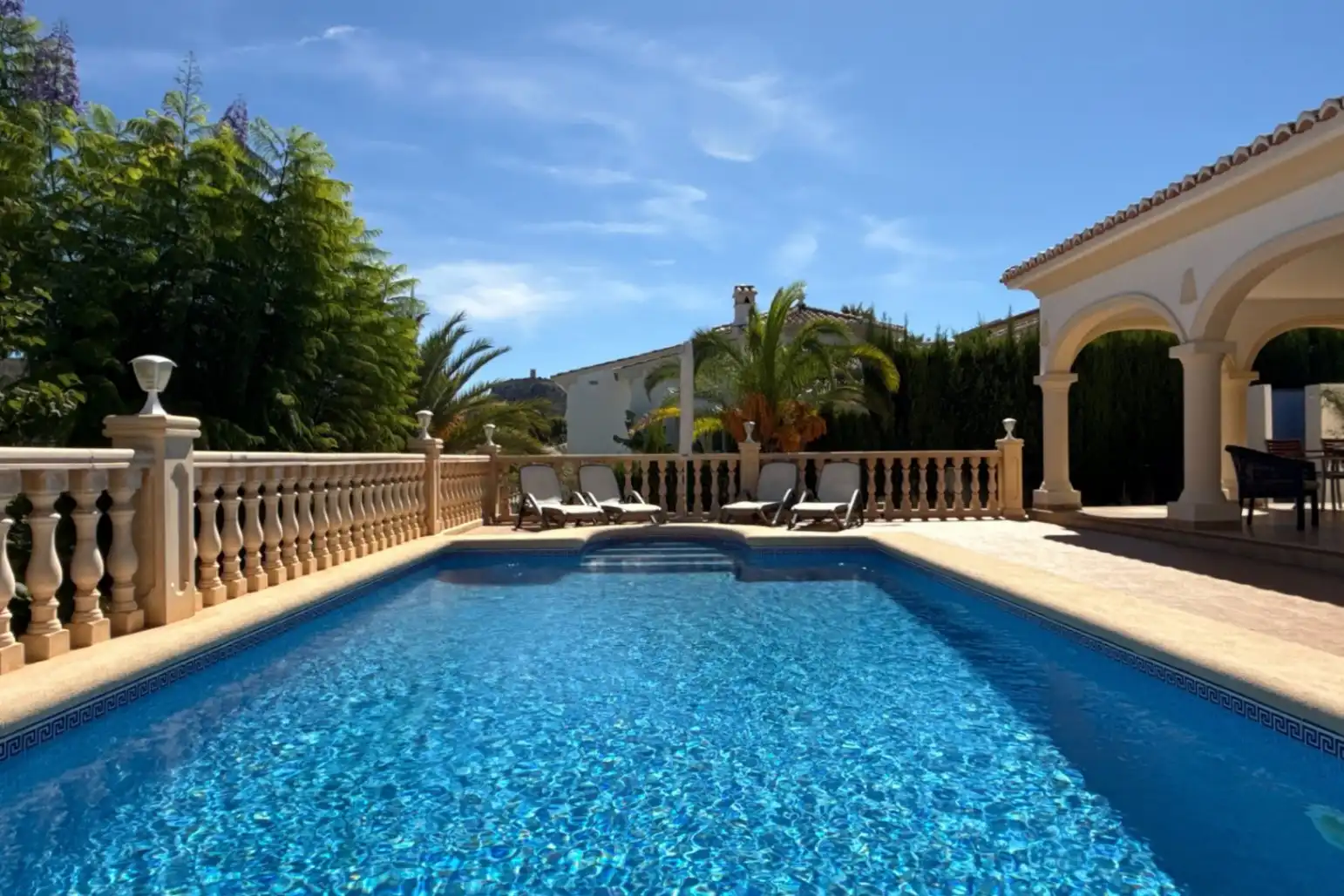Villa avec piscine à vendre à Casco Urbano
