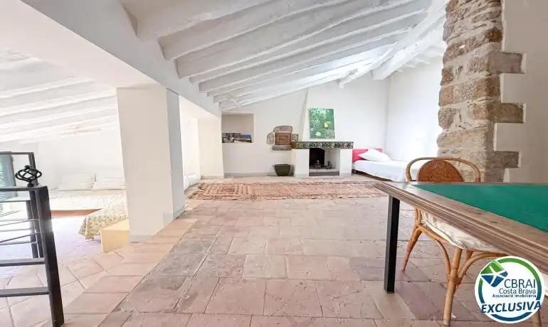 Houses for sale in Espolla, Girona