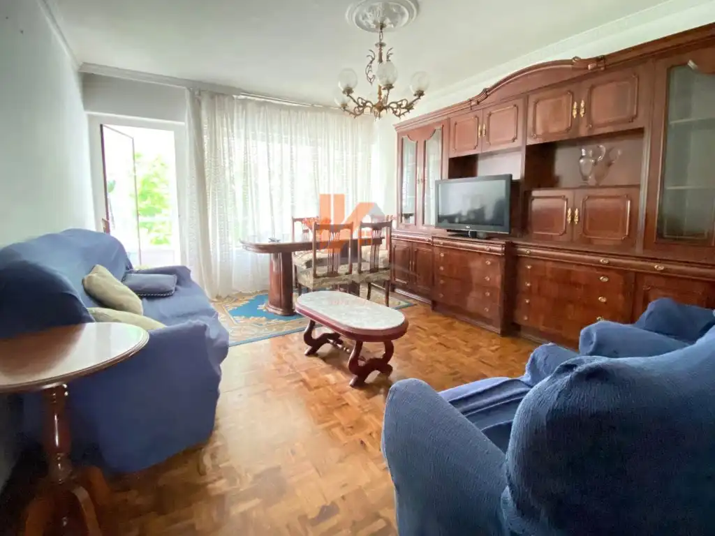 Living room of Flat for rent in Santiago de Compostela   with Furnished and Washing machine