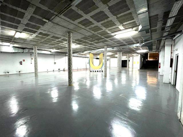 Nave industrial en Alquiler en Ensanche de Vallecas - La Gavia