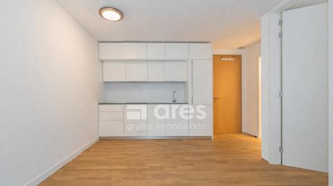 Foto 3 de Piso en venta en Calle de Javier Ferrero, Ciudad Jardín,  Madrid Capital