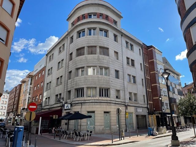 Piso en venta en Calle Alcón, 7, Centro