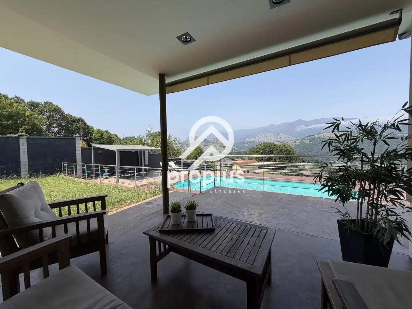 Terraza de Casa o chalet en venta en Cangas de Onís con Calefacción, Terraza y Trastero
