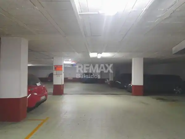 Aparcament de Pis en venda en O Porriño   amb Calefacció, Parquet i Terrassa