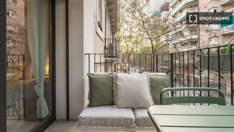 Habitació a Sants-Badal