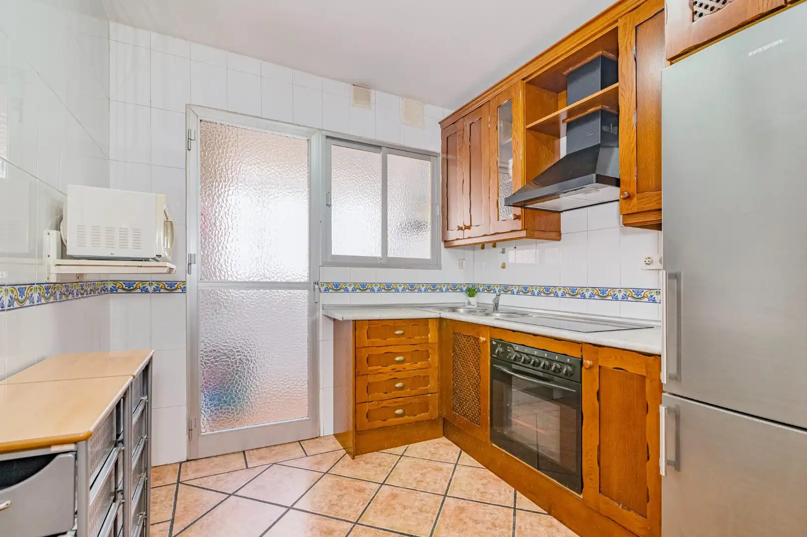 Cocina de Piso en venta en Granada con Calefacción