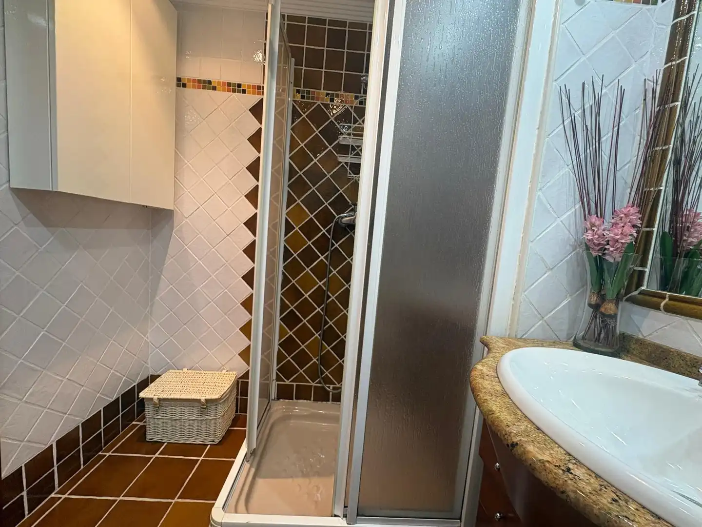 Baño de Piso en venta en Gijón  con Calefacción y Trastero