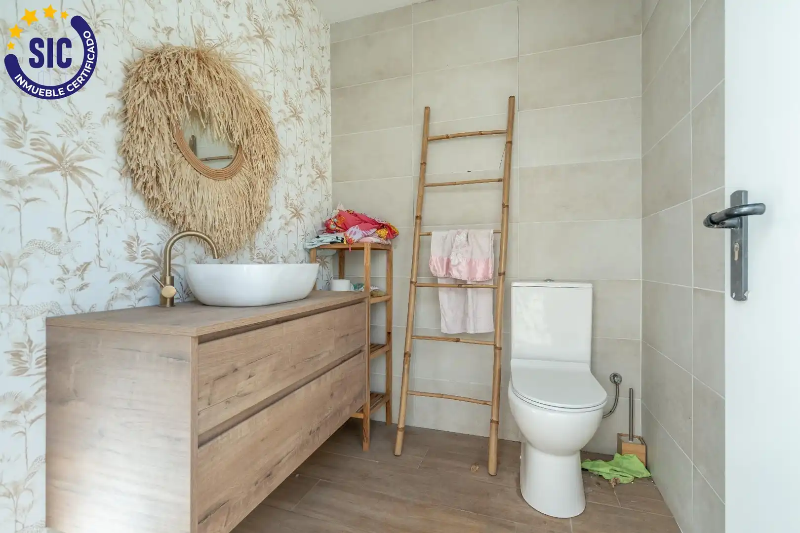 Badezimmer von Haus oder Chalet zum Verkauf in Valencia mit Privatgarten, Terrasse und Schwimmbad