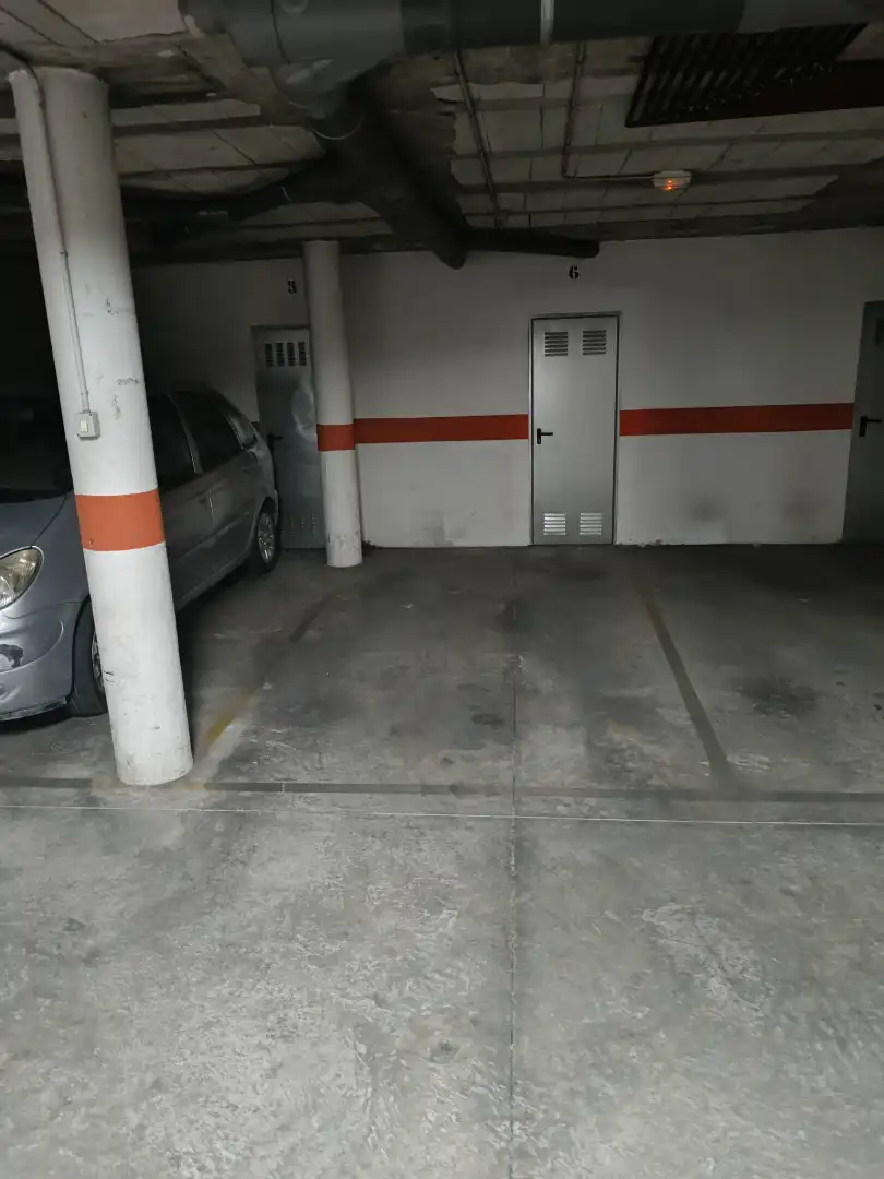 Parking de Piso en venta en Sanlúcar de Barrameda con Trastero y Amueblado