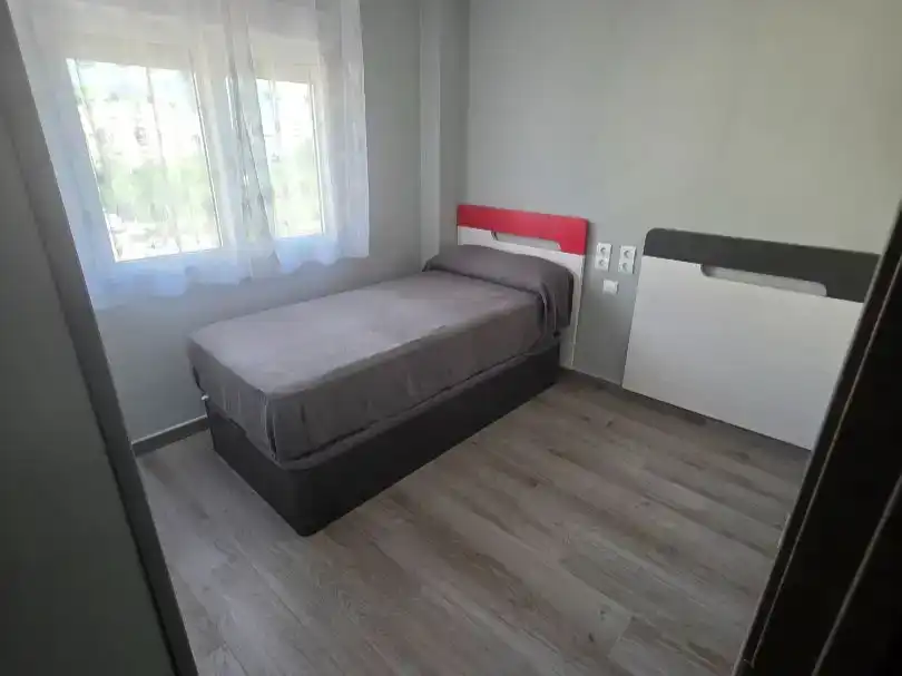 Schlafzimmer von Wohnung zur Miete in Gandia mit Klimaanlage, Schwimmbad und Möbliert