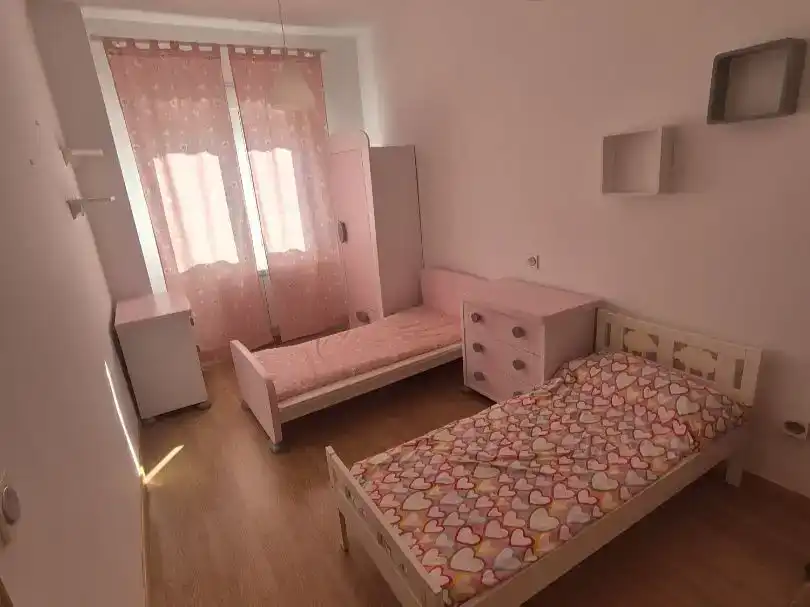 Dormitori de Pis en venda en Poblete amb Aire condicionat, Jardí privat i Parquet