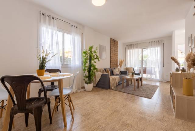 Casa adosada en Venta en Carrer Castell de Siurana, 7A en Els Tallats - Mas Olivé