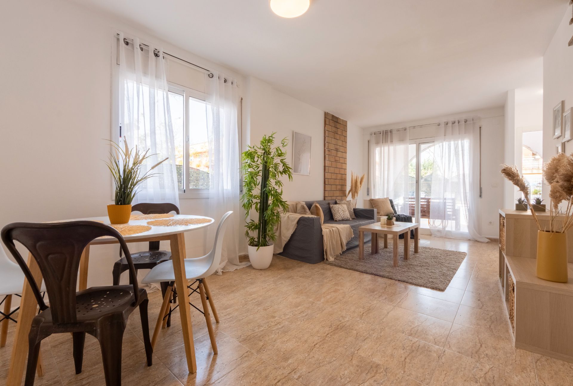 Living room of Single-family semi-detached for sale in Cambrils  with Air Conditioner, Heating and Private garden
