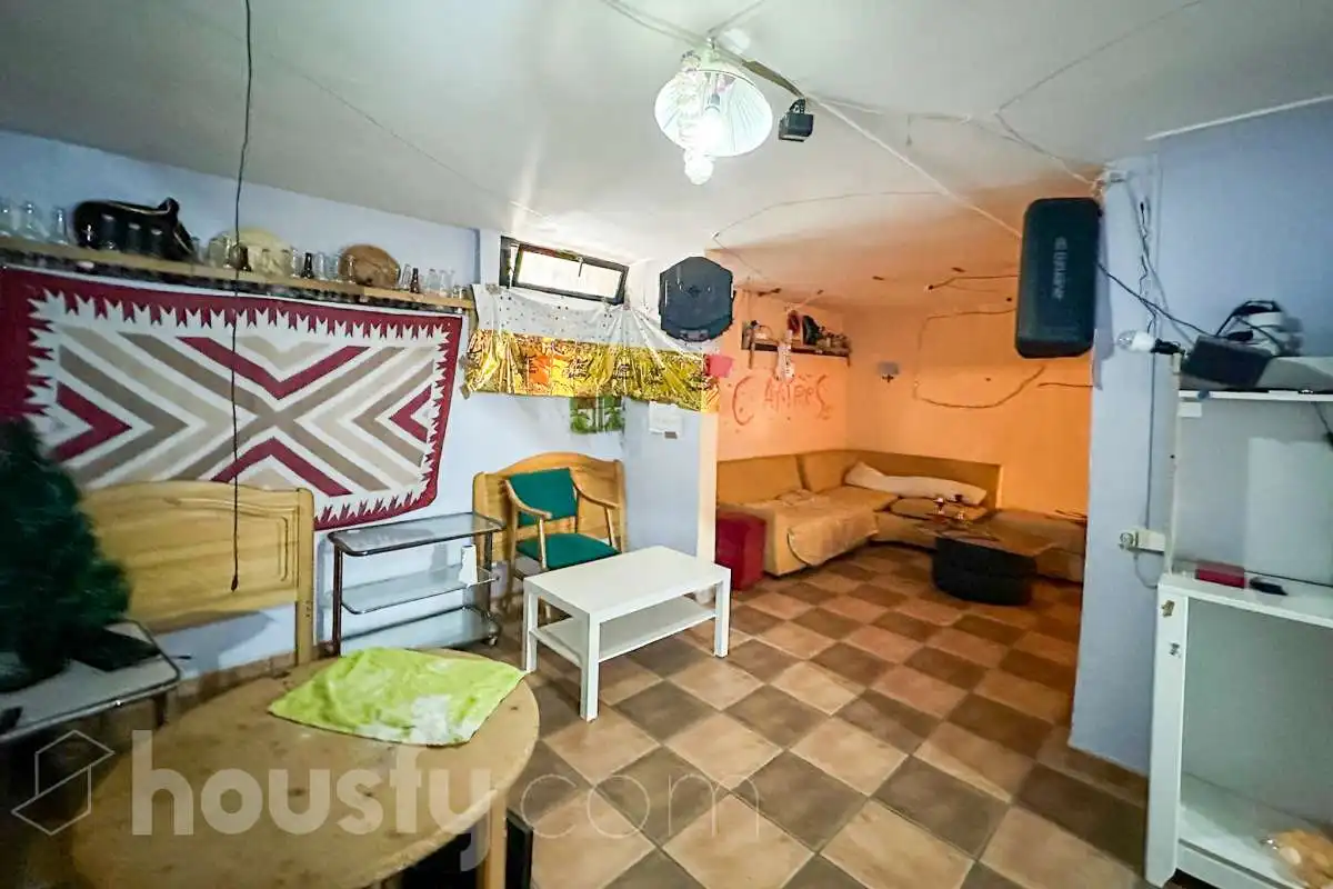 Detached homes for sale in Calle del Grabado, Sector 3