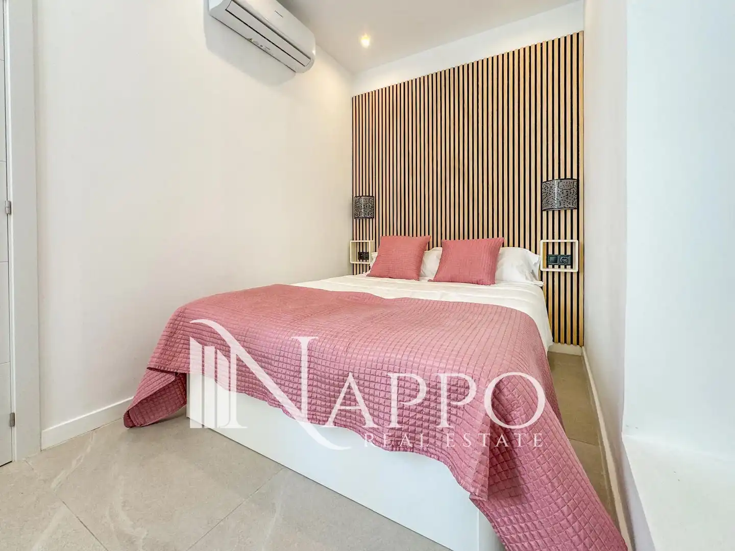 Bedroom of Flat for rent in  Palma de Mallorca  with Air Conditioner, Terrace and Furnished