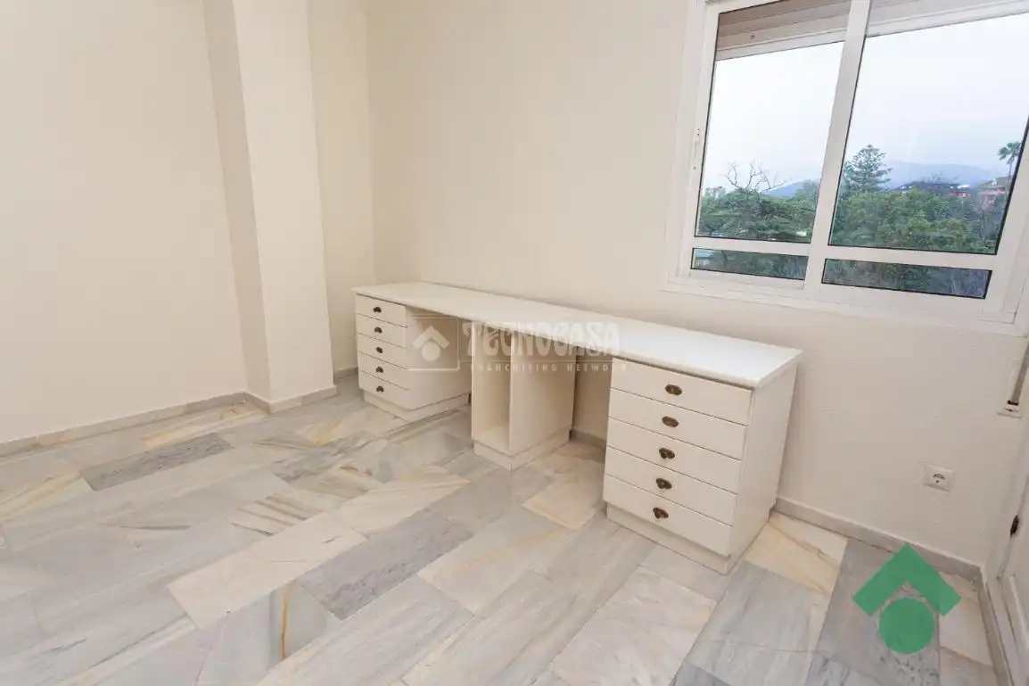 Bedroom of Flat for sale in Algeciras
