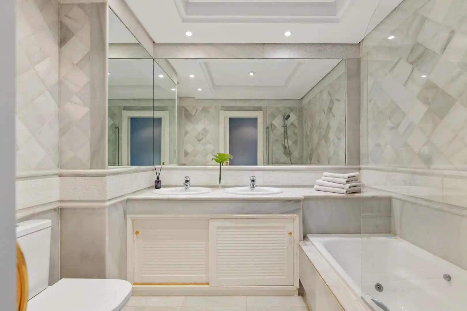 Apartments for sale in Calle Pepe Carleton #PLANTA 2, La Carolina - Guadalpín